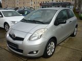 Toyota Yaris 1,0-l-VVT-i Cool günstig im Unterhalt! - Toyota: Günstig