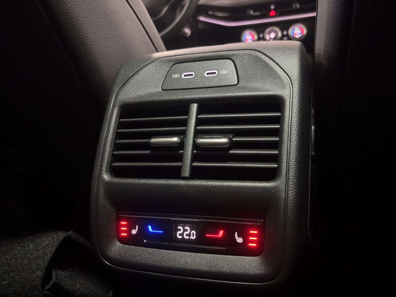 Fahrzeugabbildung SKODA Superb Combi L&K 2,0 TDI 142 kW DSG 4x4 Voll
