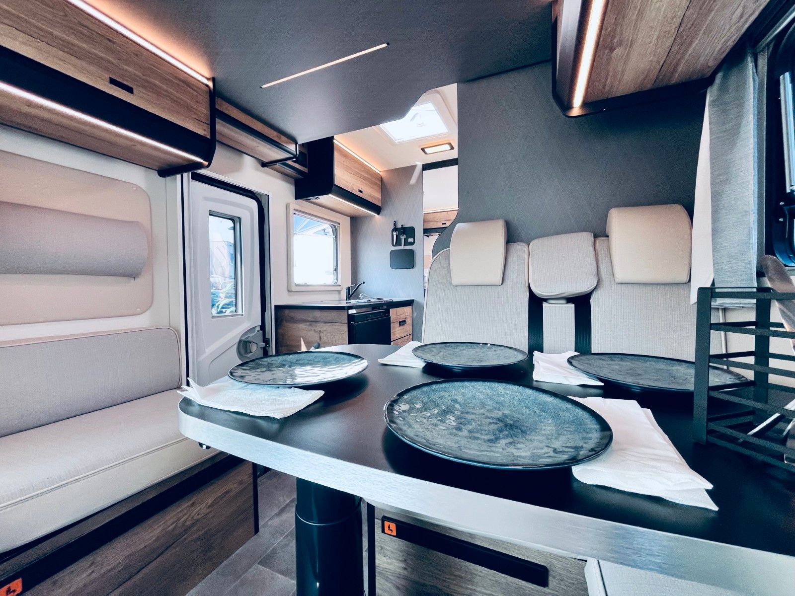 Fahrzeugabbildung XGO Dynamic 98 Plus  - Modell 2026