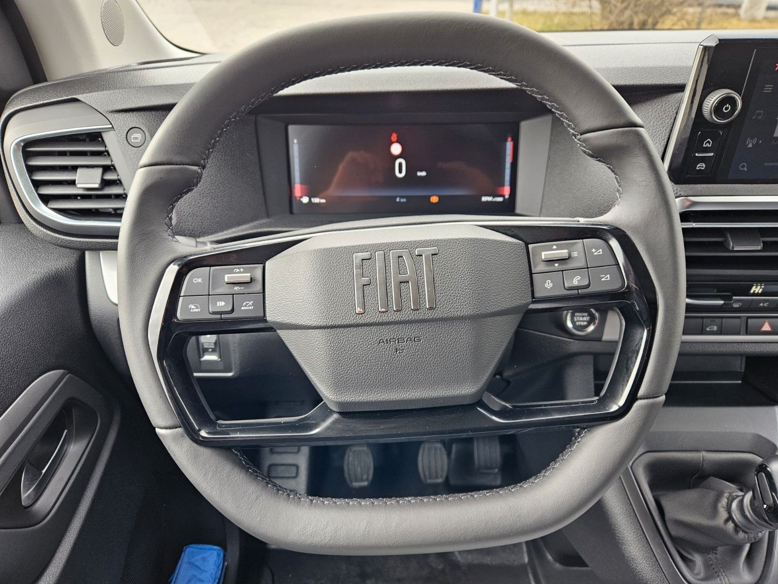 Fahrzeugabbildung Fiat Scudo Kastenwagen L3 145 PS/Comfort Paket