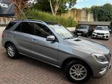 Mercedes-Benz ML 350 4M PANO*AHK*ILS*Distr+*360°*MB Scheckheft - Mercedes-Benz ML 350: Scheckheftgepflegt