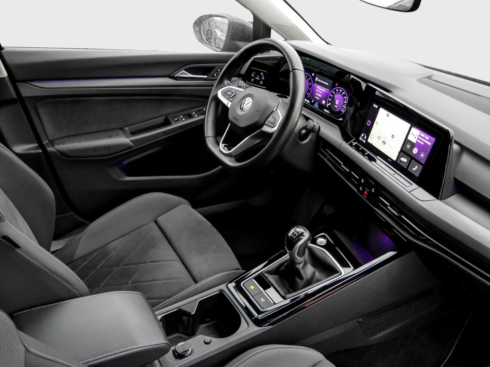 Volkswagen Golf VIII Variant Style 1.5 TSI Navi IQ Light RK