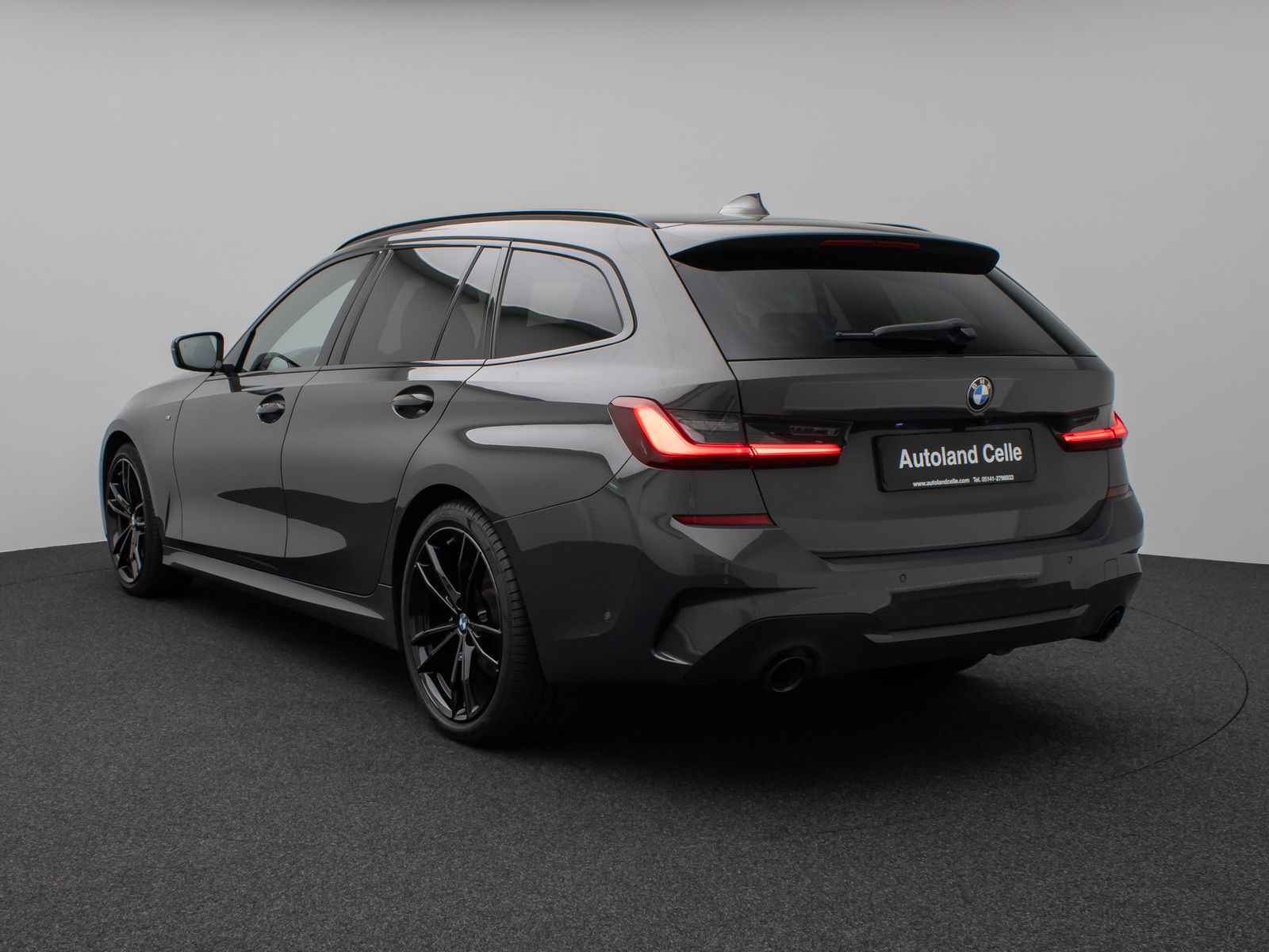 Fahrzeugabbildung BMW 320d xD M Sport Panorama Laser Kamera DAB HiFi