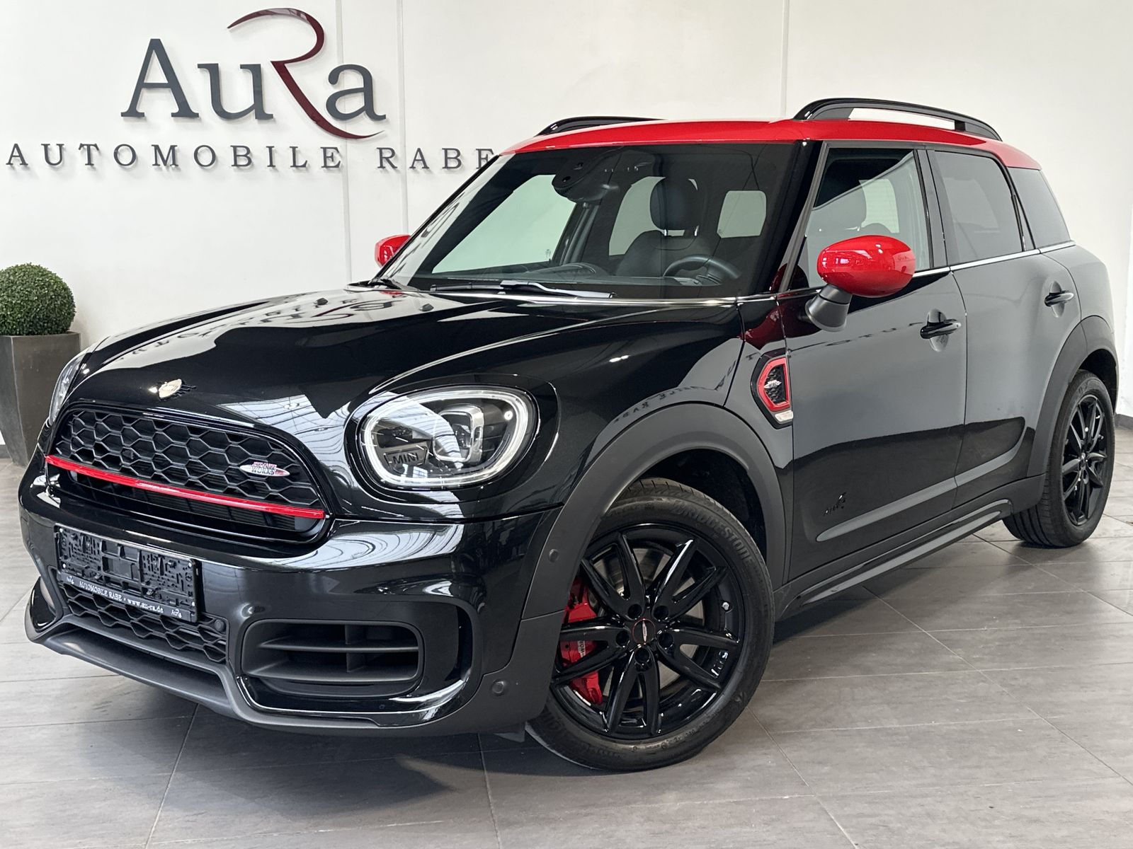 Fahrzeugabbildung MINI John Cooper Works Countryman NAV+LED+HEAD-UP+KAM