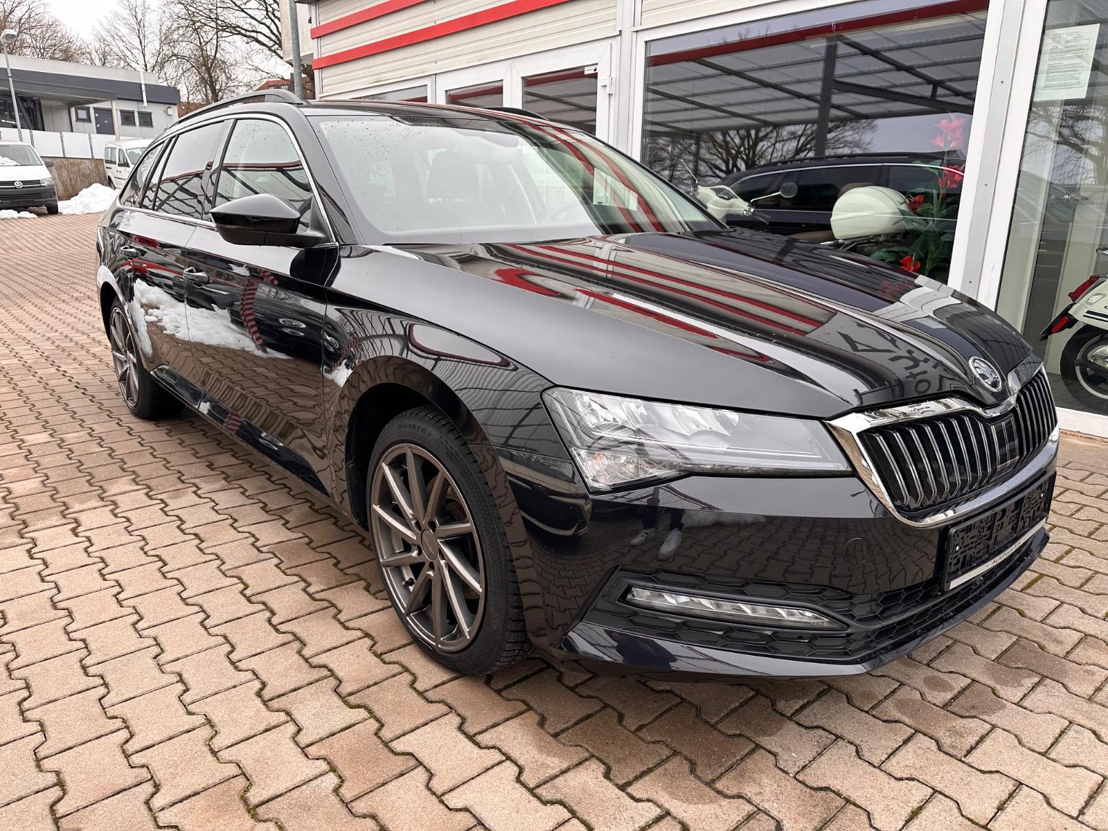Skoda Superb Combi 2.0 TDI DSG Ambition*LED*NAVI*