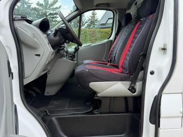 Renault Trafic - 12