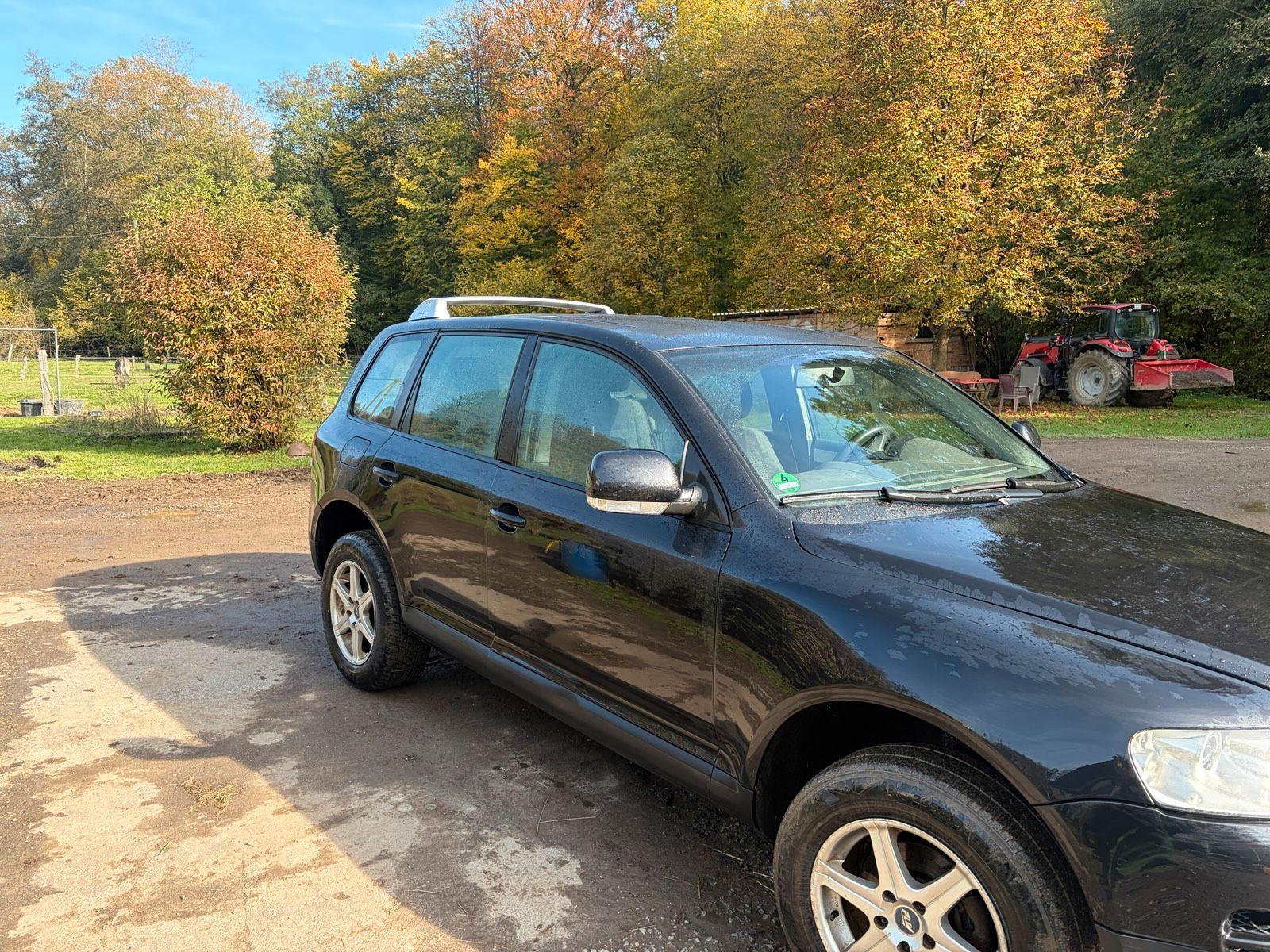 Volkswagen Touareg 2006 — rear view