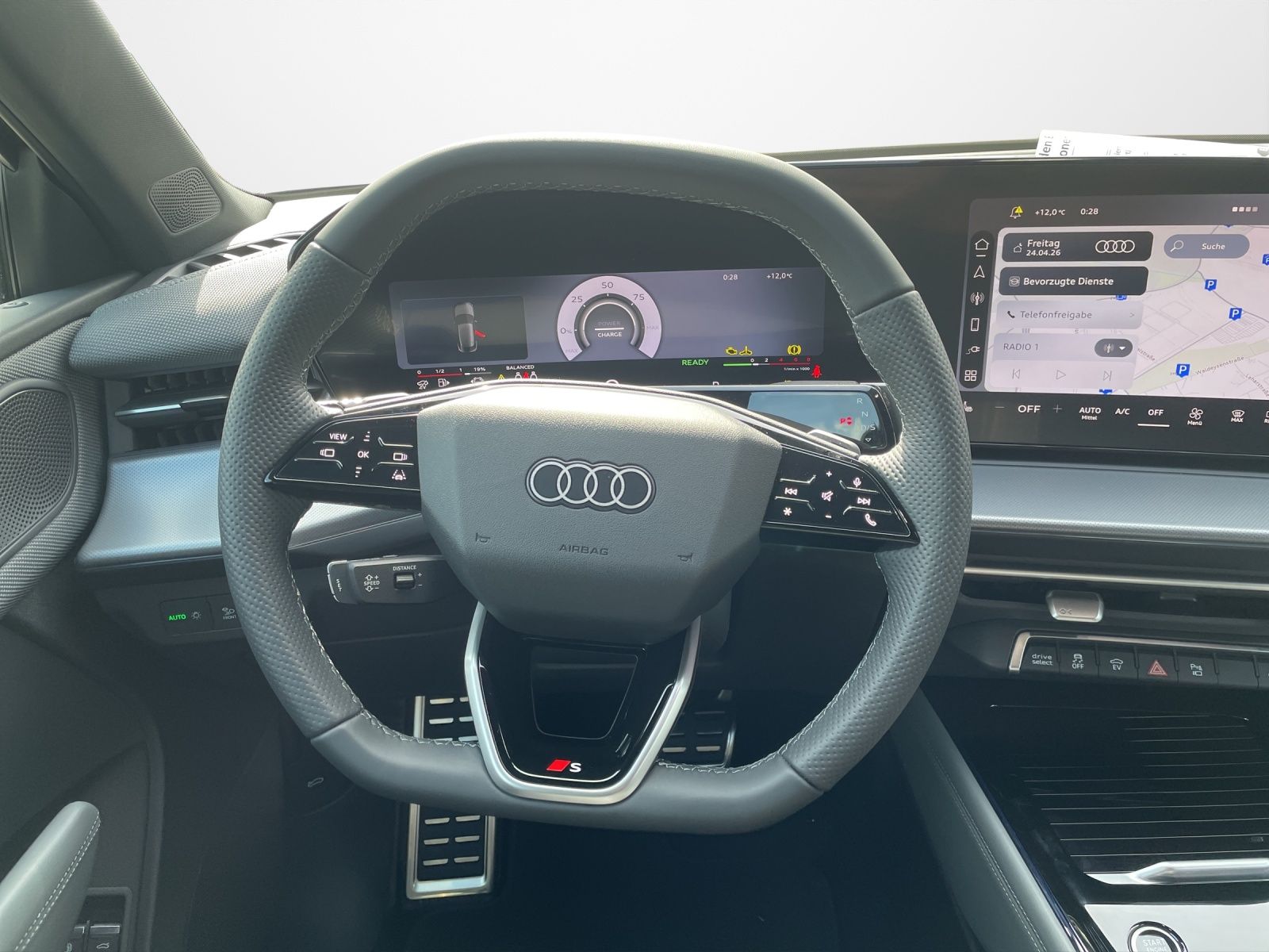 Audi Q3 Sportback e-hybrid S tronic S line  Standheiz foto 9
