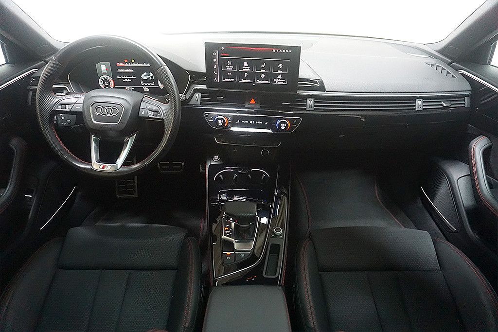AUDI A4 2024