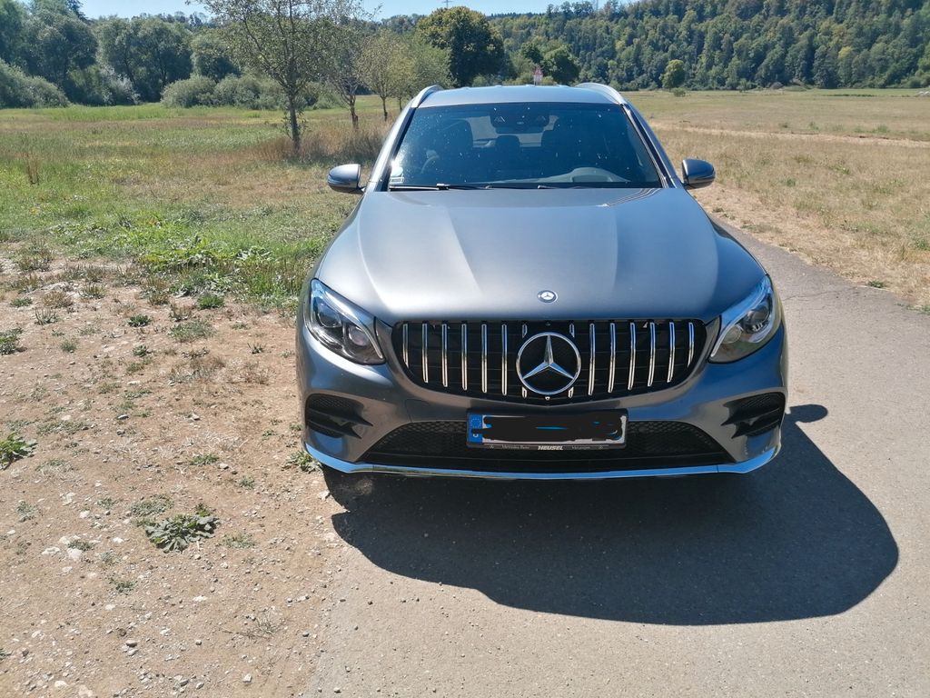 Image of Mercedes-Benz GLC 250