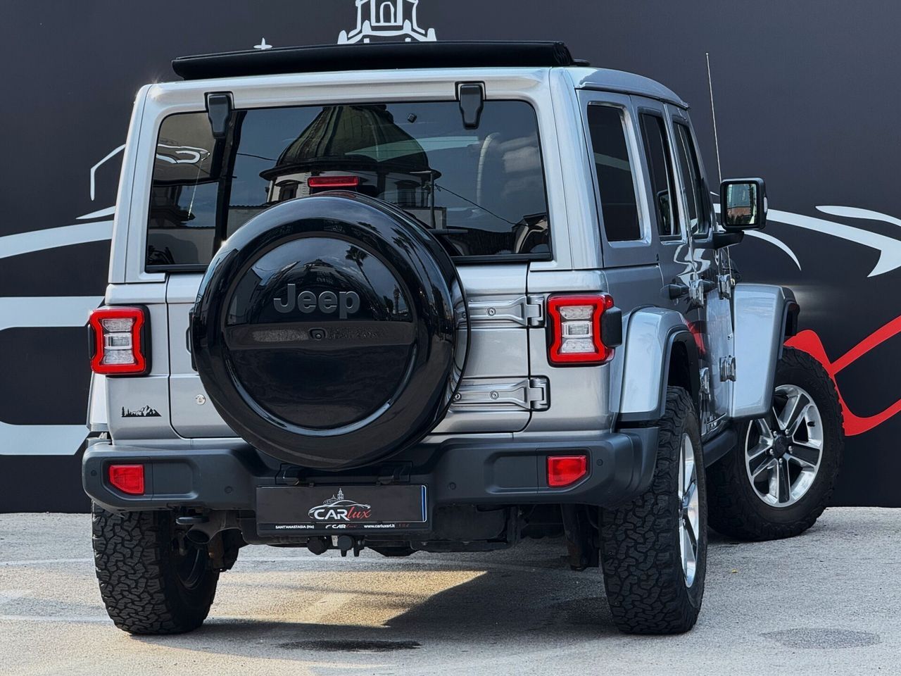 Jeep Wrangler Unlimited 2.2 MJet II Sahara 200CV imagem 3