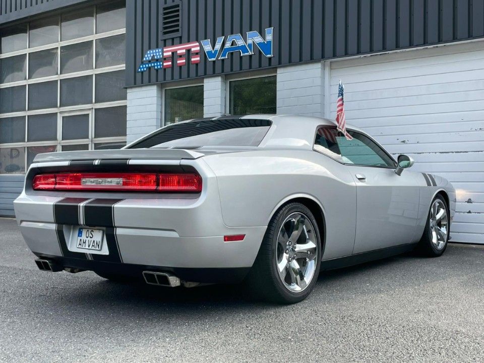 Fahrzeugabbildung Dodge Challenger 12er 5.7 HEMI RT Navi 20 Zoll Tiefer