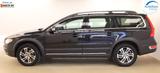 Volvo XC70 2.4D4 163PS Automatik Momentum AWD Navi AHK - Volvo XC70 mit Diesel-Antrieb: Leder, Navigationssystem