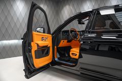 Cullinan BLACK BADGE 2025 BLACK/ORANGE 4 SEATS