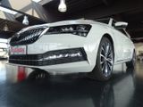 Skoda Superb Combi TDI Laurin & Klement/Navi./LED/STHZ