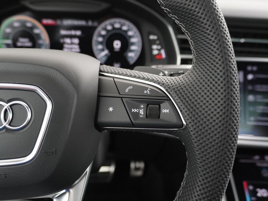 Audi Q8 60 TFSI e quattro Pro Line S Competition AHK