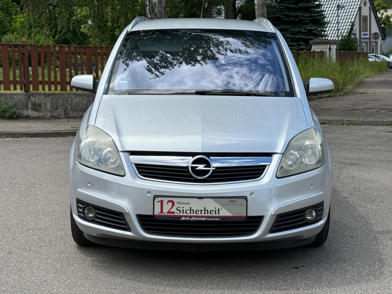 Opel Zafira B Edition NAVI*7SITZER*2XPDC*TEMPO*