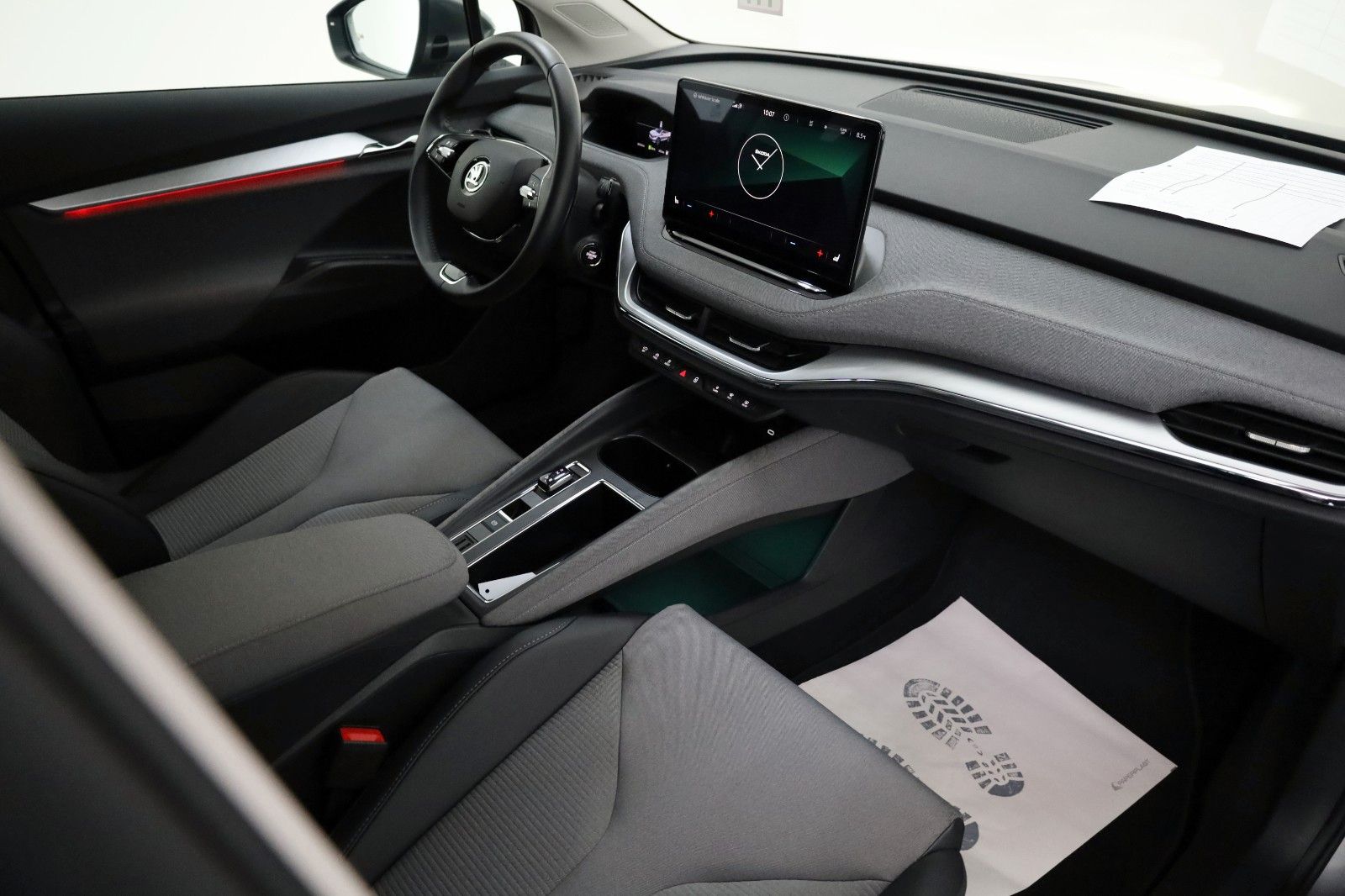 Fahrzeugabbildung SKODA Enyaq 80 Loft,T.Leder,Navi,LED,SH,Kamera,ACC,AHK