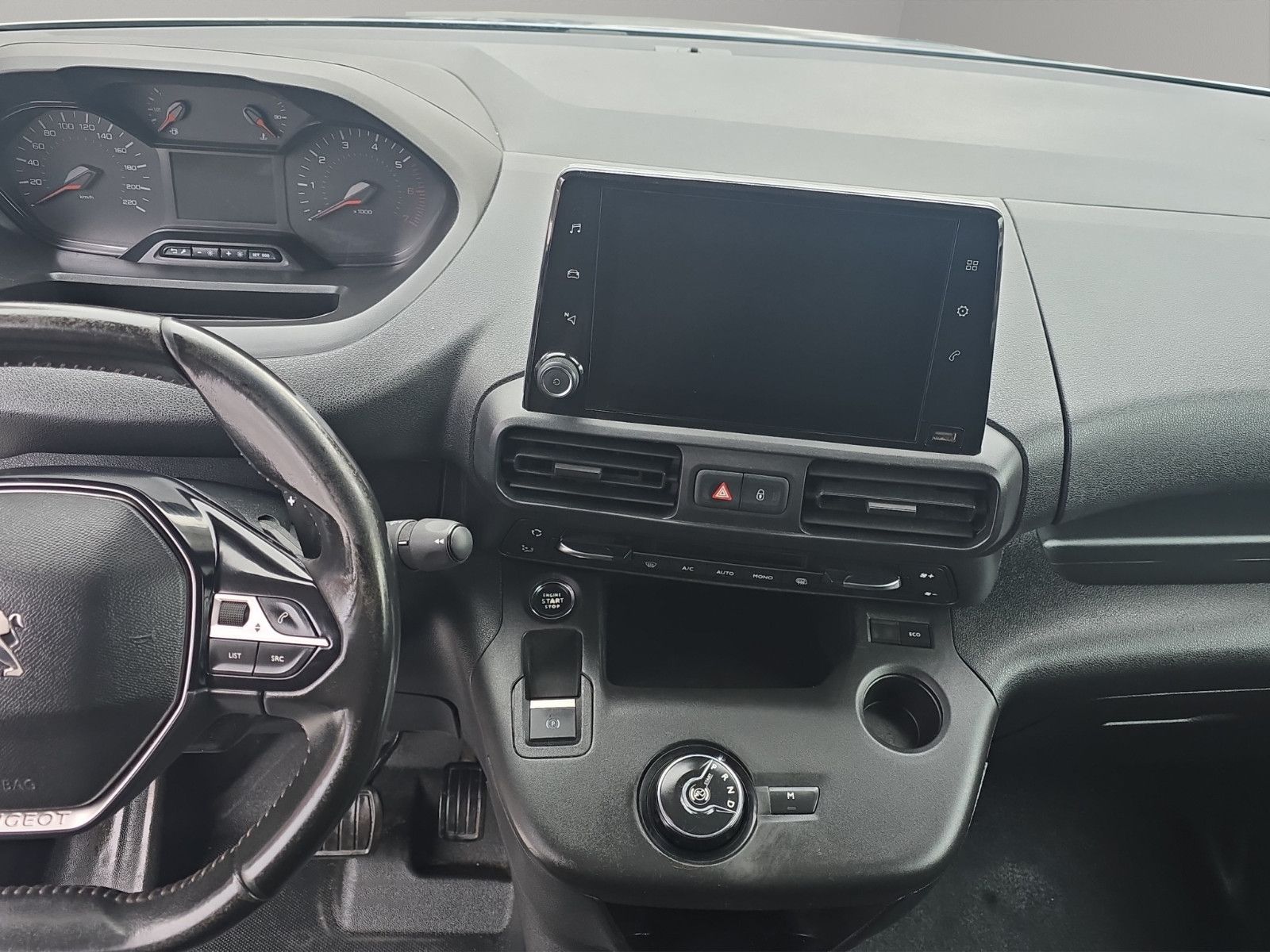 Fahrzeugabbildung Peugeot Partner Asphalt L2 AHK AUTOMATIK TEMPOMAT KAMERA