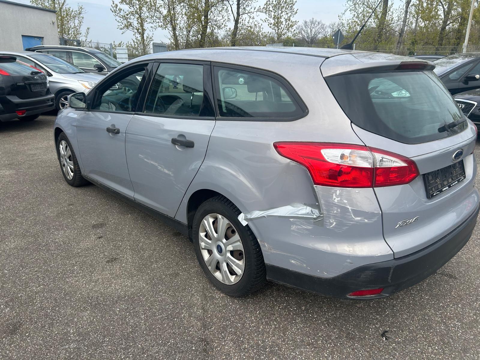 Ford Focus 2013 — engine 998 cm³, 101 HP (74kW)