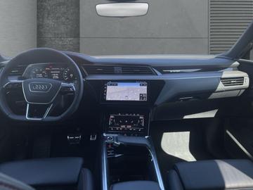 2025 AUDI Q8 E-TRON 缩略图 11