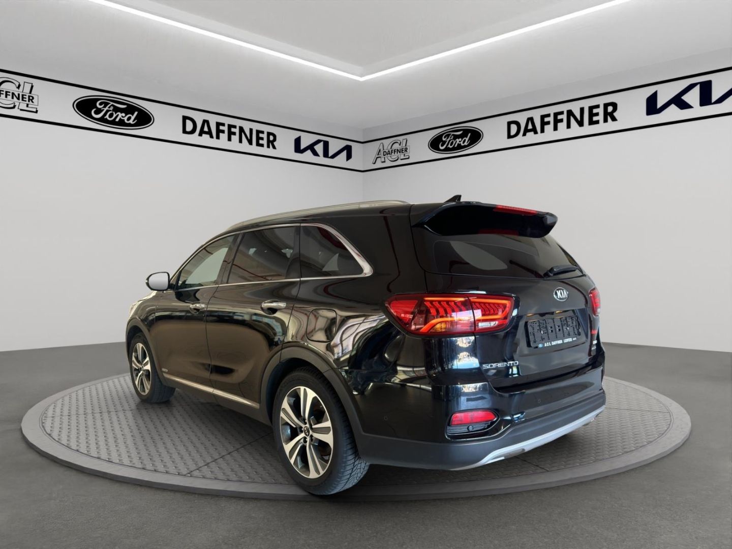 Fahrzeugabbildung Kia Sorento Platinum Edition 4WD HUD PANO 360 Kamera