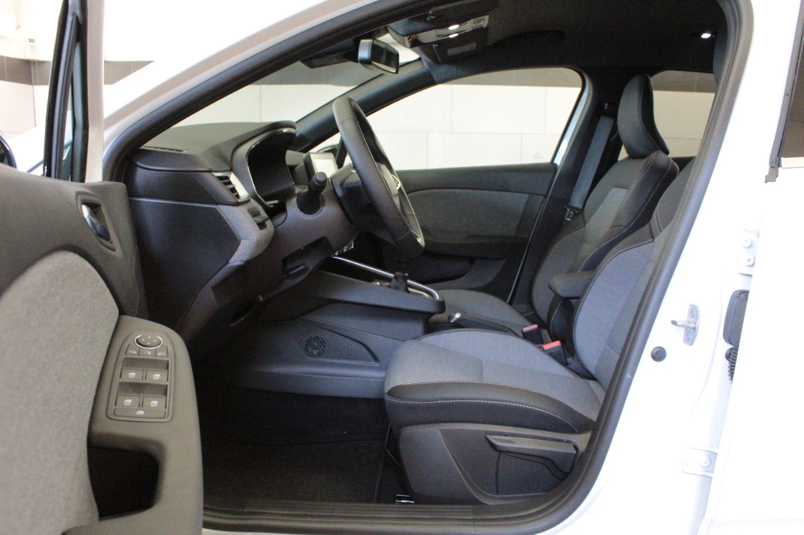 Fahrzeugabbildung Renault Clio TCe 90 Techno *Winter-*&*Look-Paket*