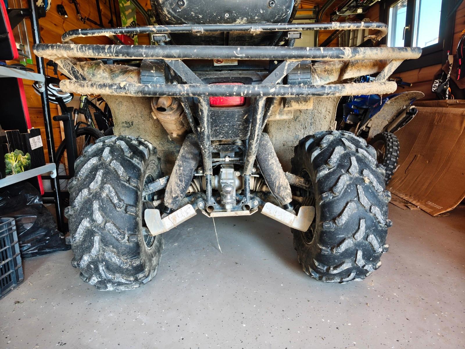 Yamaha Grizzly 2013 — interior