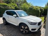 Volvo XC40 T4 Momentum Pro weiß Standheizung Panorama