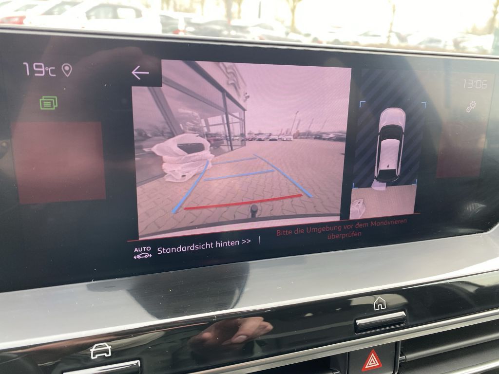 Fahrzeugabbildung Citroën C4 Benzin 155 Automatik Shine *Winterpak*Nav*LED