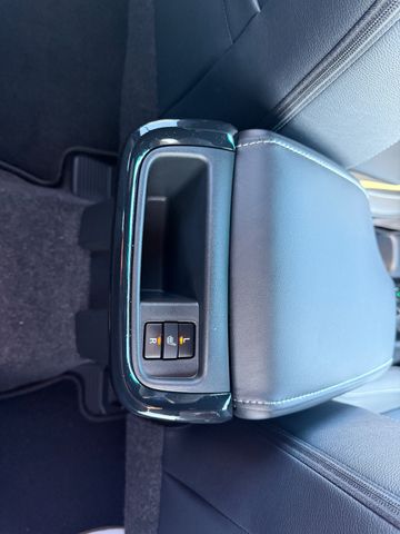 Toyota Hilux DC 2.8 MHEV 4×4 Invincible JBL *SOFORT*