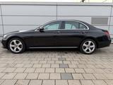 Mercedes-Benz E 220 E -Klasse Lim. E 220 d 4Matic - Mercedes-Benz E 220: 4matic