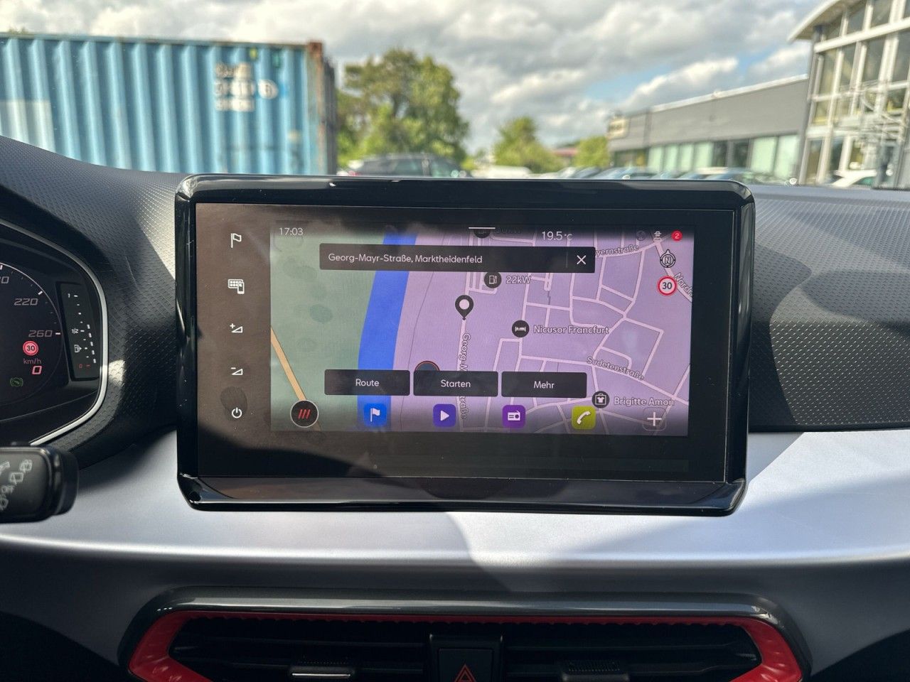 Fahrzeugabbildung SEAT Ibiza FR 1.0 TSI 81 kW (110 PS) 7-Gang-D - mit KI generiert/bearbeitet