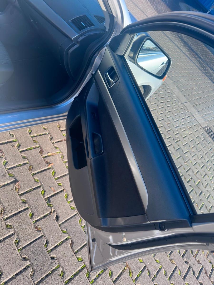 Mitsubishi Lancer 2010 — photo 7