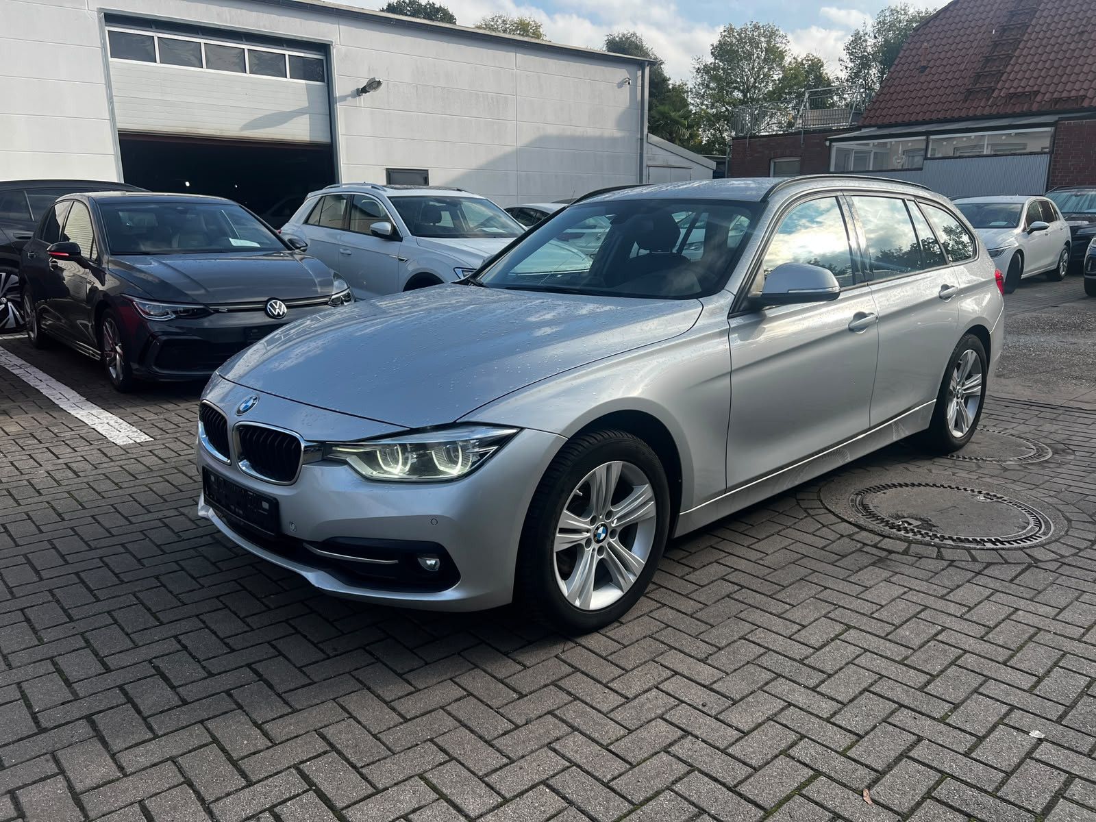 2019 BMW 320