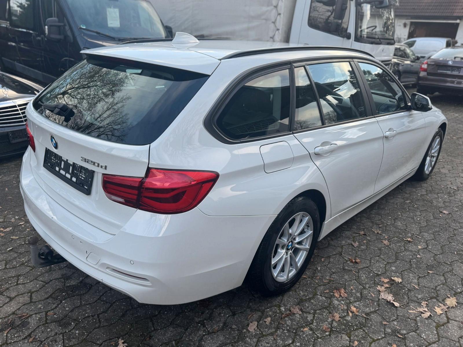 BMW 320 2015 — photo 6