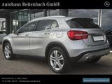 Mercedes-Benz GLA180 URBAN+AHK+XENON 7G-DCT+KAMERA+PTC+SITZHZG - Mercedes-Benz GLA 180 Gebrauchtwagen