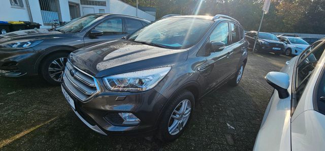 Ford Kuga 1.5 EcoBoost 2x4 Cool & Connect AHK  Easy-D