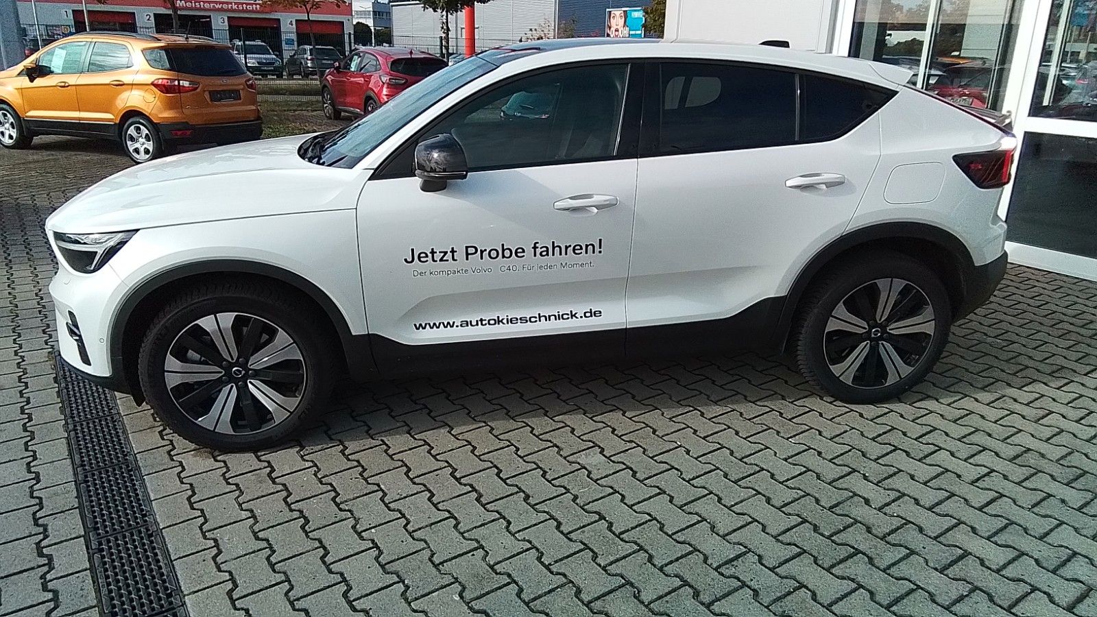 Fahrzeugabbildung Volvo C40 Recharge Pure Electric Ultimate Single M