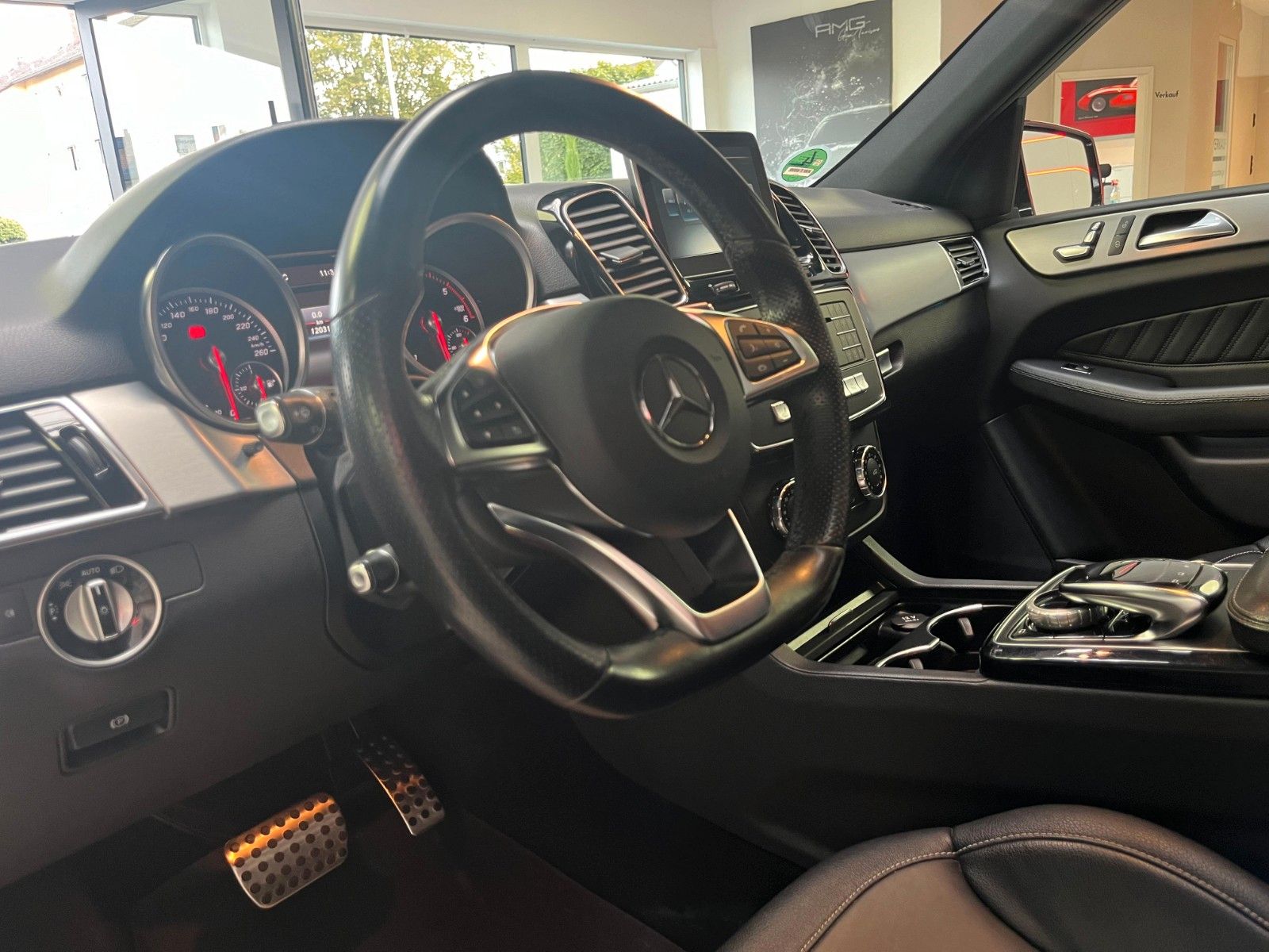 Fahrzeugabbildung Mercedes-Benz GLE 350d 4Matic*Pano*360°*LED*AHK*Nappa*Ambiente