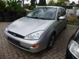 Ford Focus 1.6*Für Bastler!* - Ford Focus aus 2001: 1.6