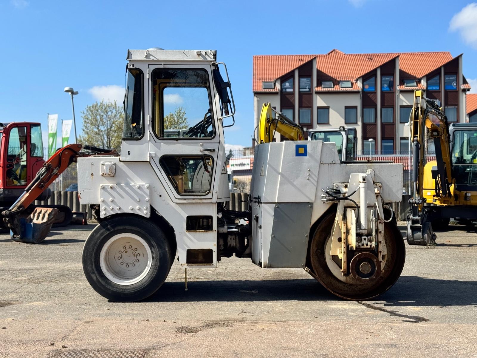 BOMAG BW 144 AC Kombiwalze Walze Walzenzug