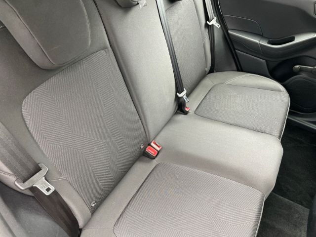 Fahrzeugabbildung Ford Fiesta 1.1 Cool & Connect Sitzheizung, DAB, Temp