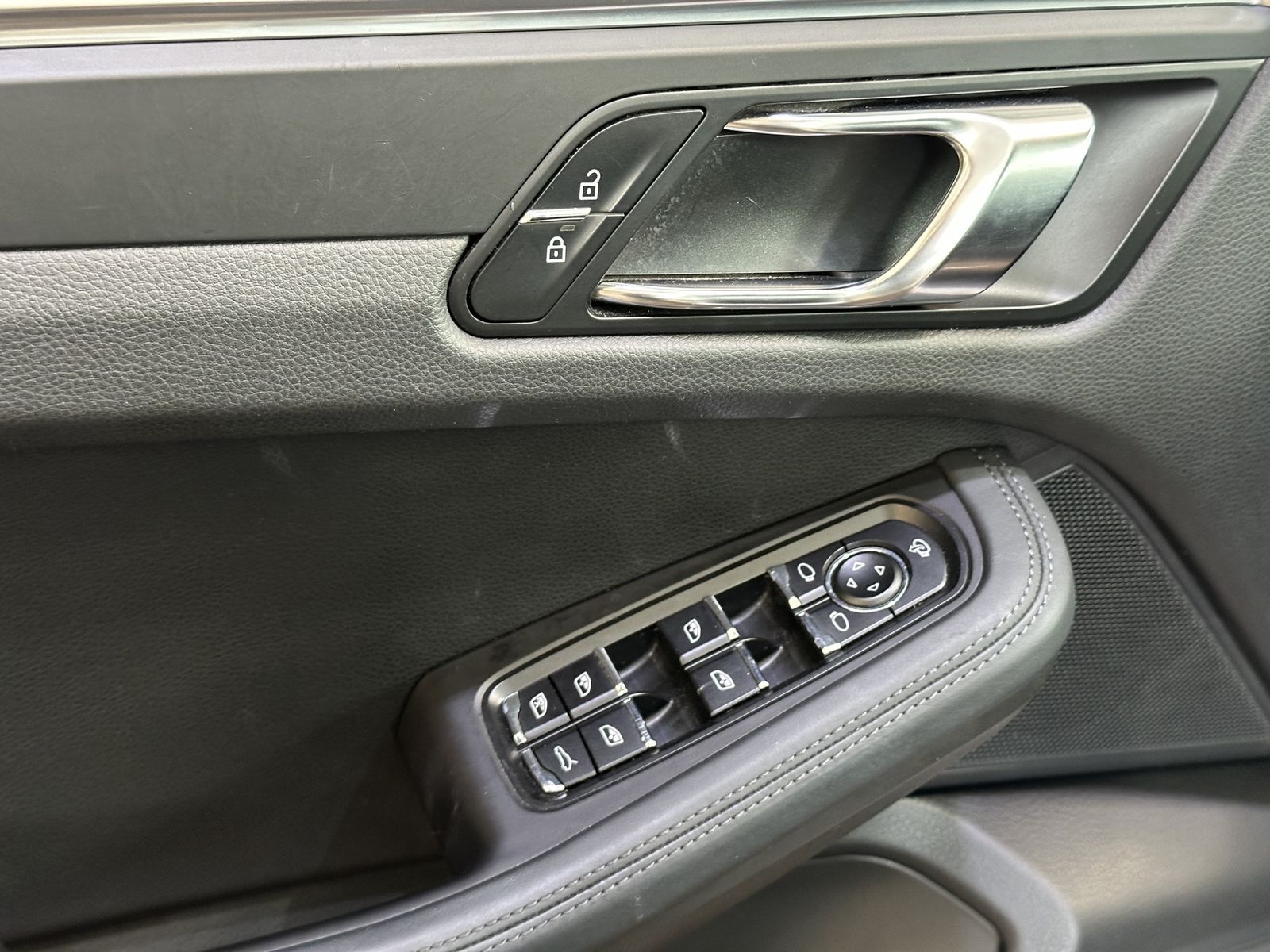 Porsche Macan Allrad*R.Cam*Navi*Leder*SHZ*LED*Tempomat foto 11