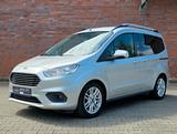 Ford Tourneo Courier Titanium - silberne Ford Tourneo Courier