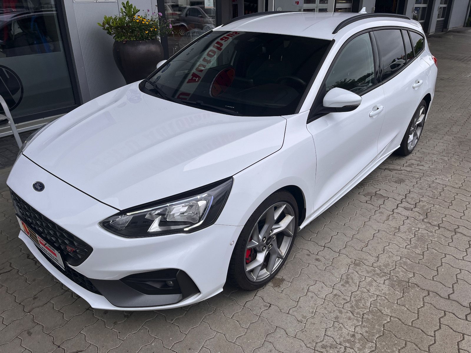Fahrzeugabbildung Ford Focus Turnier ST