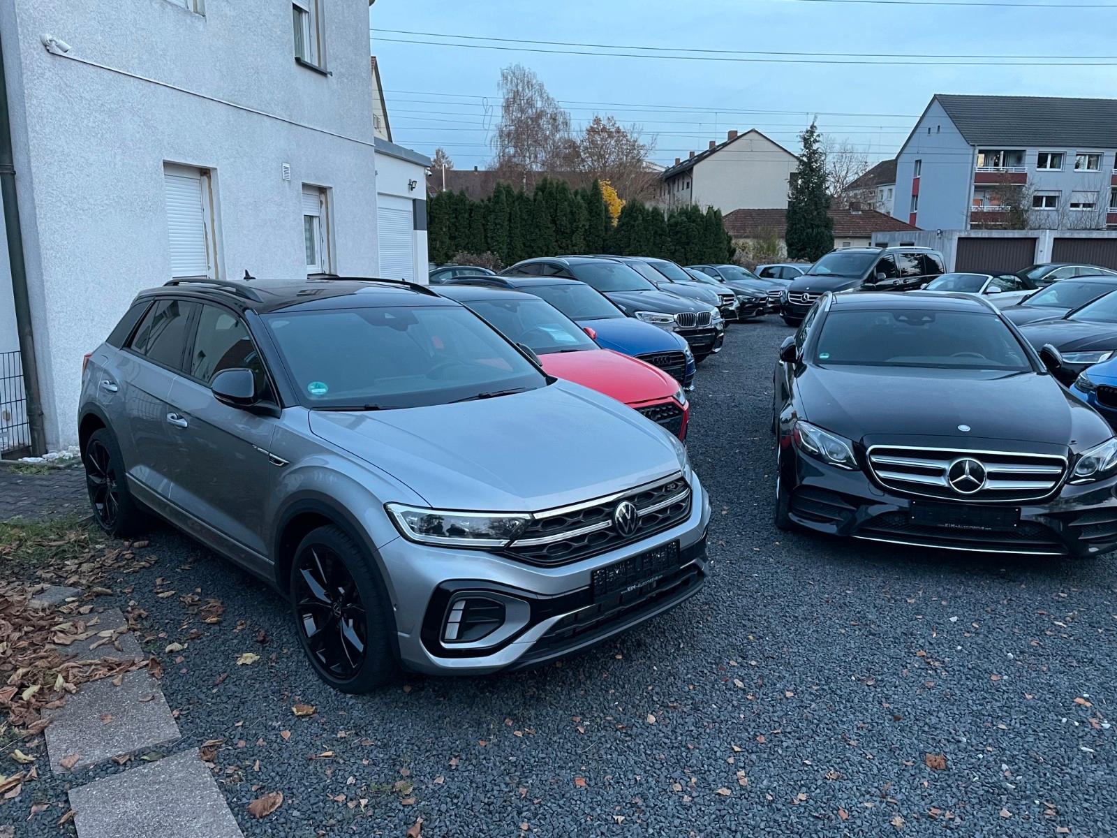 Mercedes-Benz E 220 d/AMG/PANORAMA/HEAD-UP/WEIDSCREEN/BURMESTE