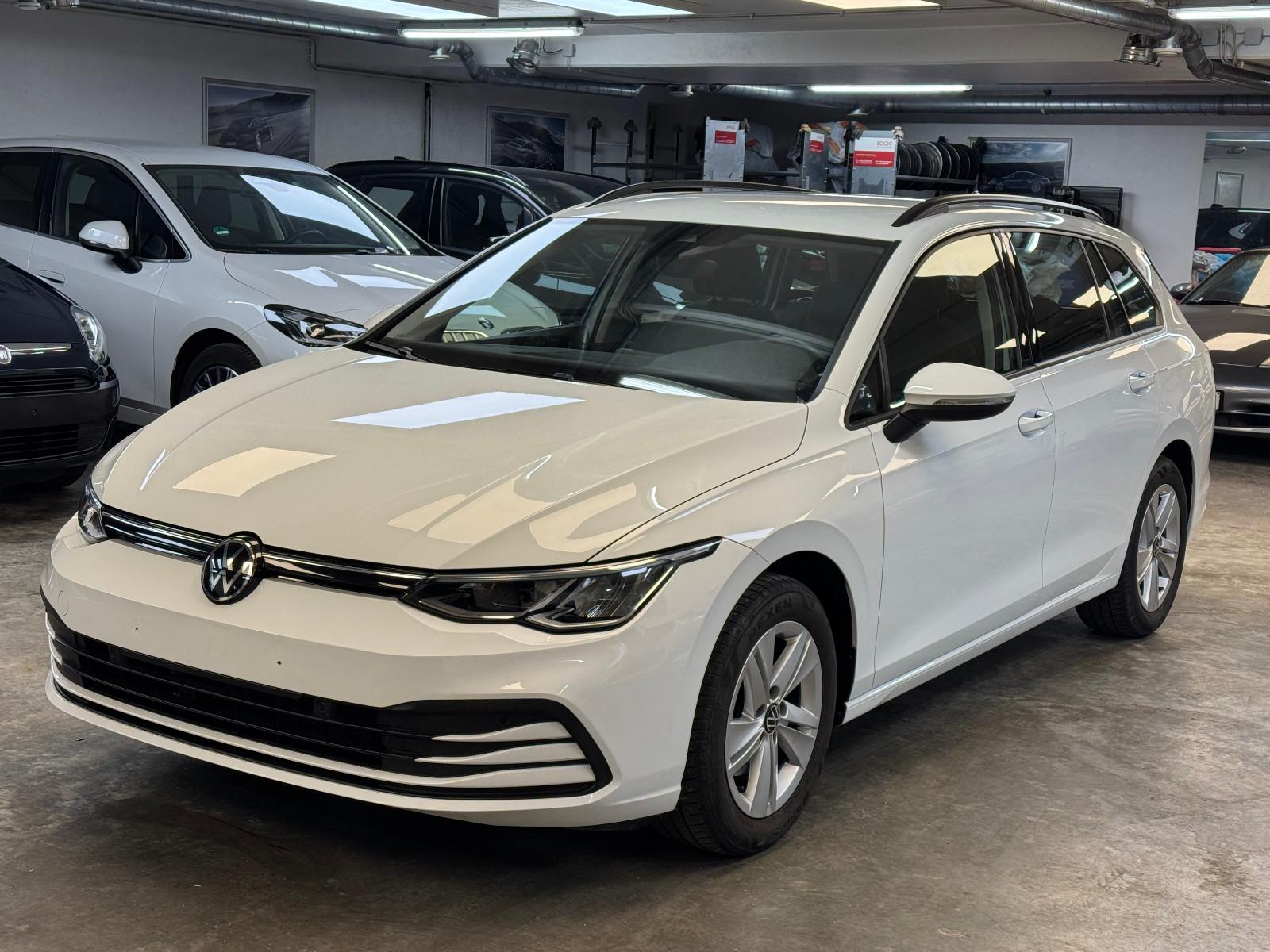 Volkswagen Golf VIII Variant Life, LED,KLIMATRONIC 3 ZONEN,