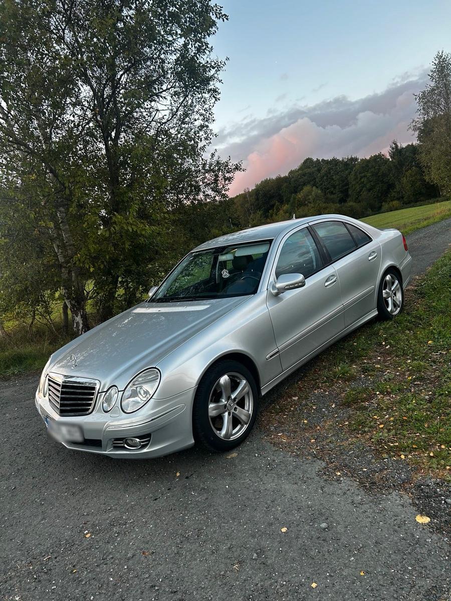 Mercedes-Benz E 280