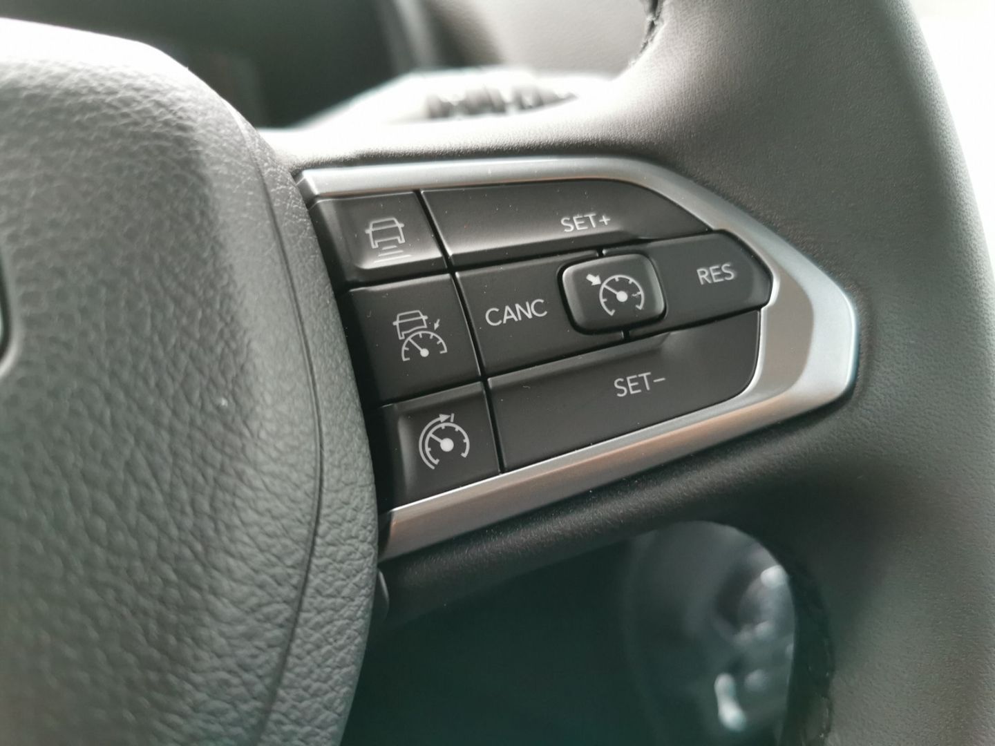 Fahrzeugabbildung Jeep Renegade Altitude Navi digi. Cockpit LED CarPlay